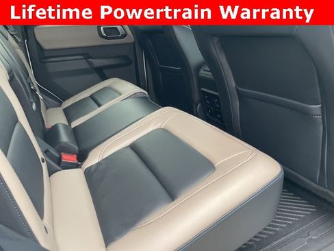 Used 2024 Ford Bronco Wildtrak image 16