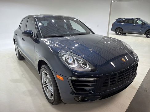 Used 2018 Porsche Macan image 3