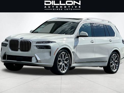 Used 2025 BMW X7 xDrive40i AWD/4WD image 8