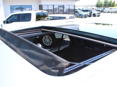 Used 2023 Ford Explorer Limited w/ Limited Technology Package RWD image 27