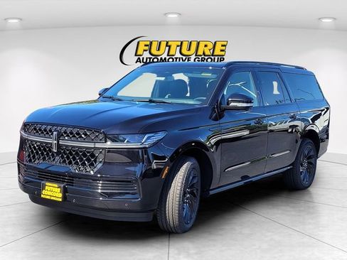New 2026 Lincoln Navigator L Reserve image 2