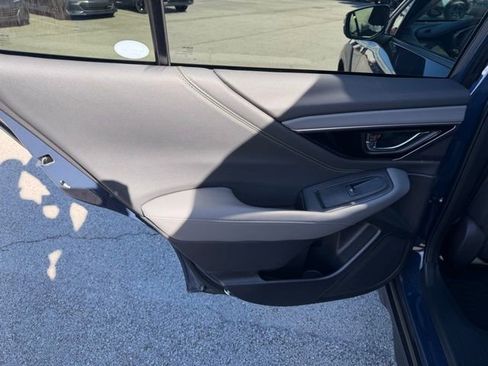 Used 2025 Subaru Outback Onyx Edition w/ Popular Package #2 image 21