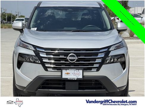 Used 2025 Nissan Rogue SV AWD/4WD image 8