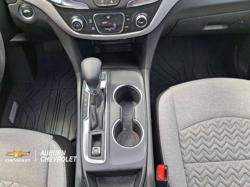 Used 2023 Chevrolet Equinox LS w/ LS Convenience Package AWD/4WD image 12