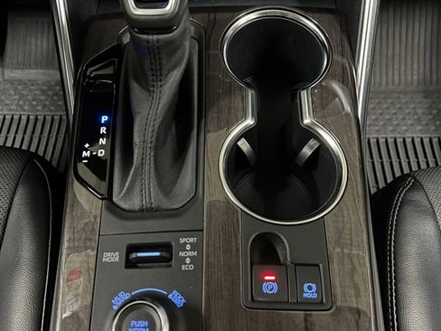 Used 2022 Toyota Highlander Platinum image 27