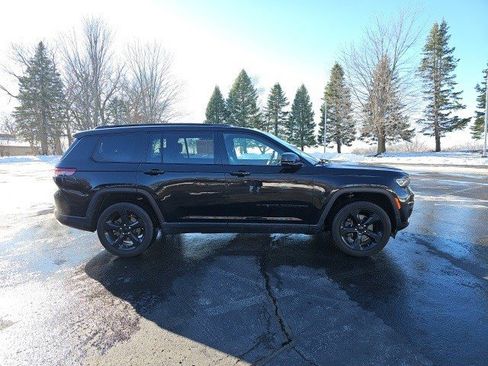 Used 2023 Jeep Grand Cherokee L Altitude image 7