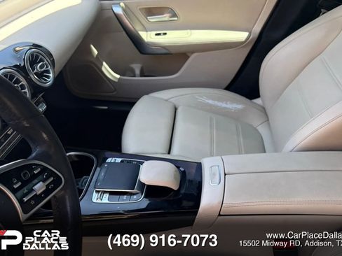Used 2020 Mercedes-Benz CLA 250 image 9