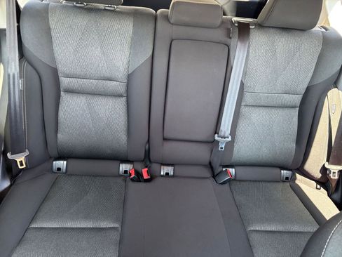 Used 2025 Nissan Rogue SV FWD image 40