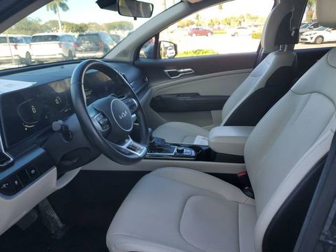 Certified 2023 Kia Sportage EX image 16