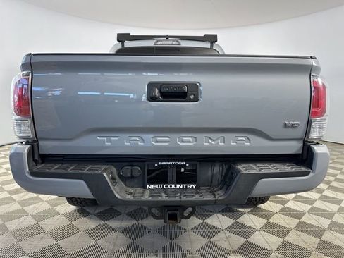 Used 2020 Toyota Tacoma TRD Sport AWD/4WD image 6
