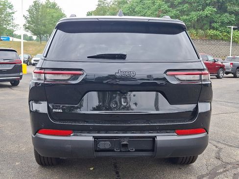 New 2025 Jeep Grand Cherokee L Altitude w/ Trailer Tow Package image 5