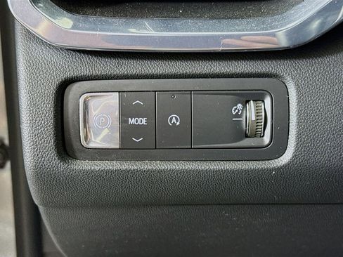 Used 2024 GMC Acadia Elevation w/ Black Edition FWD image 10