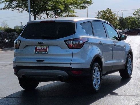 Used 2017 Ford Escape SE w/ SE Cold Weather Package FWD image 5