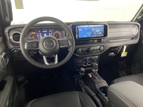 New 2026 Jeep Wrangler Sahara image 34