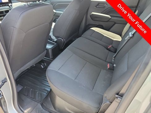 Used 2023 Chevrolet Colorado W/T RWD image 23