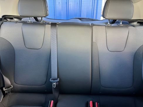 Used 2025 Buick Encore GX Preferred image 36