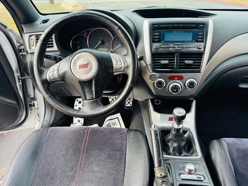 Used 2010 Subaru Impreza WRX STI image 15