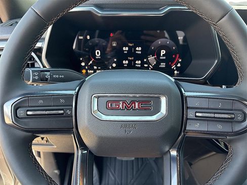 Used 2026 GMC Canyon AT4 w/ AT4 Premium Package image 19