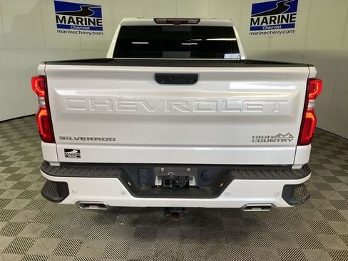 Used 2023 Chevrolet Silverado 1500 High Country w/ High Country Premium Package AWD/4WD image 17