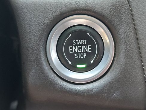 Used 2022 GMC Yukon XL SLT RWD image 12