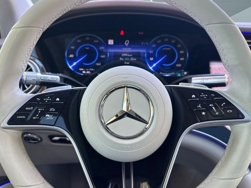 Certified 2023 Mercedes-Benz EQS 580 4MATIC SUV image 16