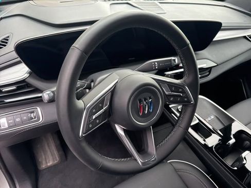 Used 2025 Buick Enclave Preferred image 14