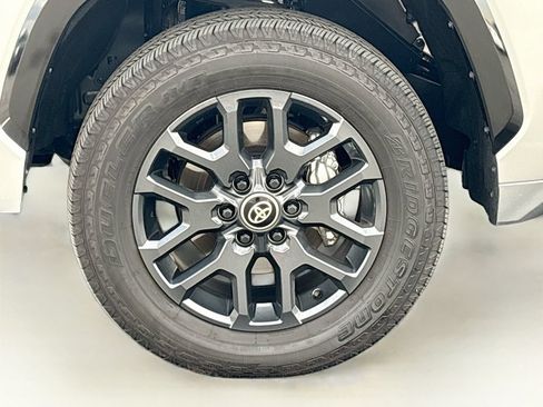 Certified 2025 Toyota Tundra Platinum AWD/4WD image 30