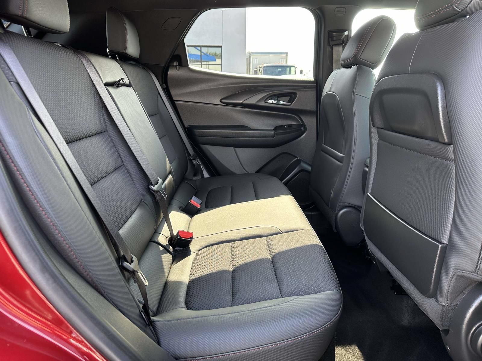 Used 2023 Chevrolet TrailBlazer RS w/ Convenience Package FWD image 27