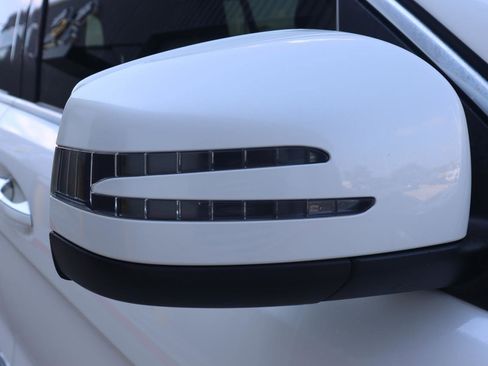 Used 2015 Mercedes-Benz GL 63 AMG 4MATIC image 17