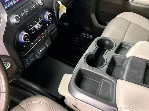 Used 2021 GMC Sierra 1500 SLT image 16