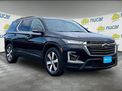 Used 2023 Chevrolet Traverse LT w/ LT Premium Package