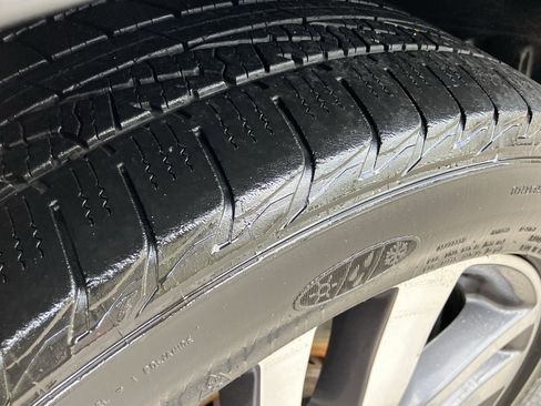 Used 2017 Honda Pilot Elite image 12