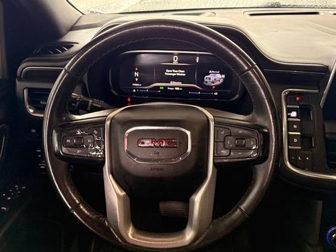 Used 2022 GMC Yukon SLE w/ Gmc Pro Safety Plus Package AWD/4WD image 22