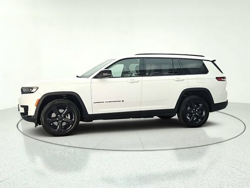 Used 2021 Jeep Grand Cherokee L Laredo AWD/4WD image 4
