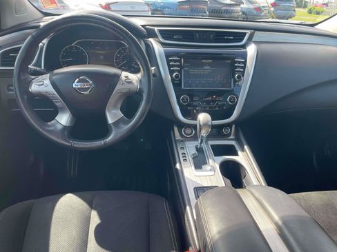 Used 2018 Nissan Murano SV w/ Premium Package FWD image 7
