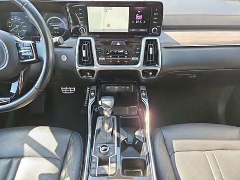 Used 2021 Kia Sorento SX Prestige AWD/4WD image 11