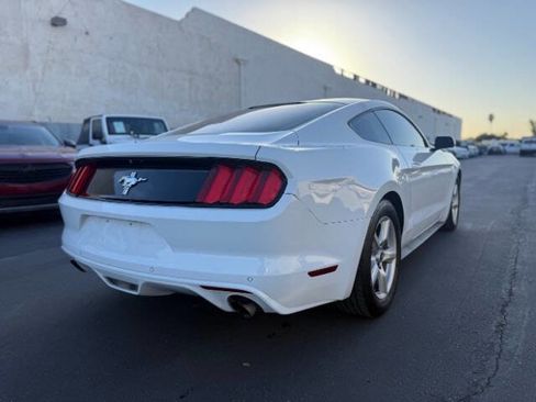 Used 2017 Ford Mustang V6 2dr Fastback image 3
