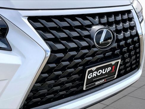 Used 2020 Lexus GX 460 Luxury w/ Accessory Package AWD/4WD image 30