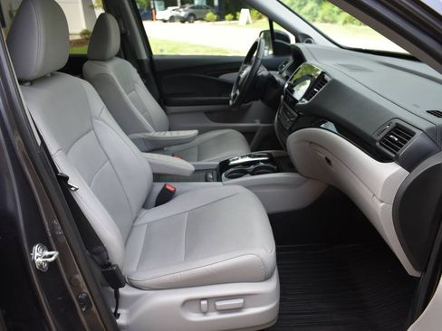 Used 2019 Honda Pilot Elite image 8