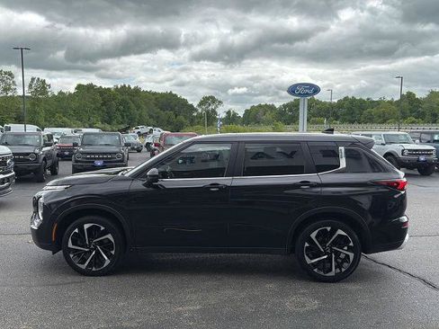 Used 2024 Mitsubishi Outlander SE AWD/4WD image 4