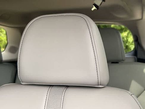 Certified 2023 Honda Pilot Touring image 25