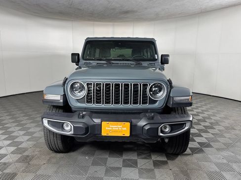 Certified 2025 Jeep Wrangler Unlimited Sahara AWD/4WD image 2