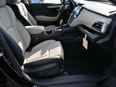 New 2025 Subaru Outback Limited image 16