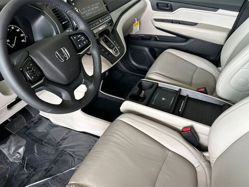 New 2026 Honda Odyssey EX-L image 10