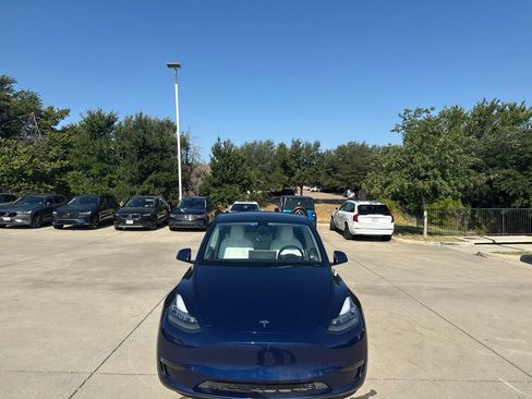 Used 2023 Tesla Model Y Long Range AWD/4WD image 4
