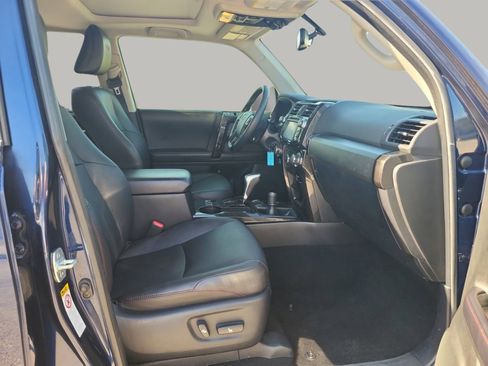 Used 2018 Toyota 4Runner TRD Off-Road Premium image 5