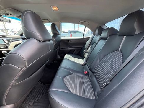 Used 2019 Toyota Camry SE FWD image 21