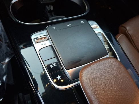 Used 2019 Mercedes-Benz A 220 4MATIC image 28