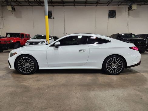 Used 2024 Mercedes-Benz CLE 300 4MATIC Coupe image 7