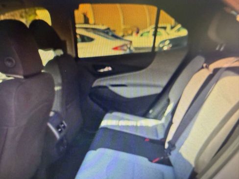 Used 2024 Chevrolet Equinox LS w/ LS Convenience Package image 10